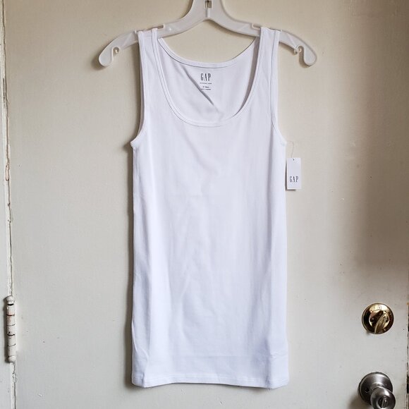 Gap Modern Tank in tall NWT - Picture 2 of 6